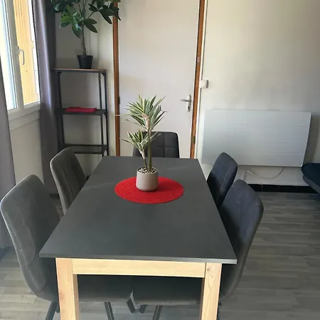 Coquelicot 4 A 6personnes דירה *